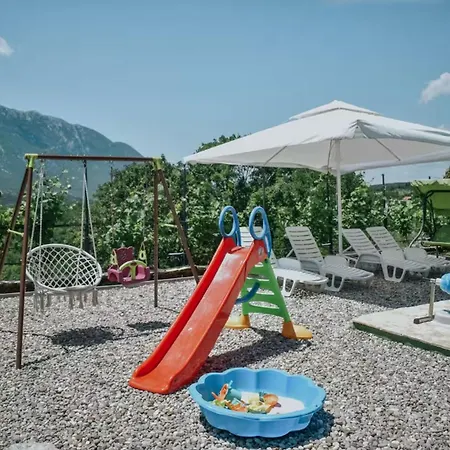 House Mili 度假居 Zagvozd